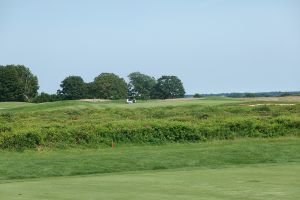 Newport National 10th Approach